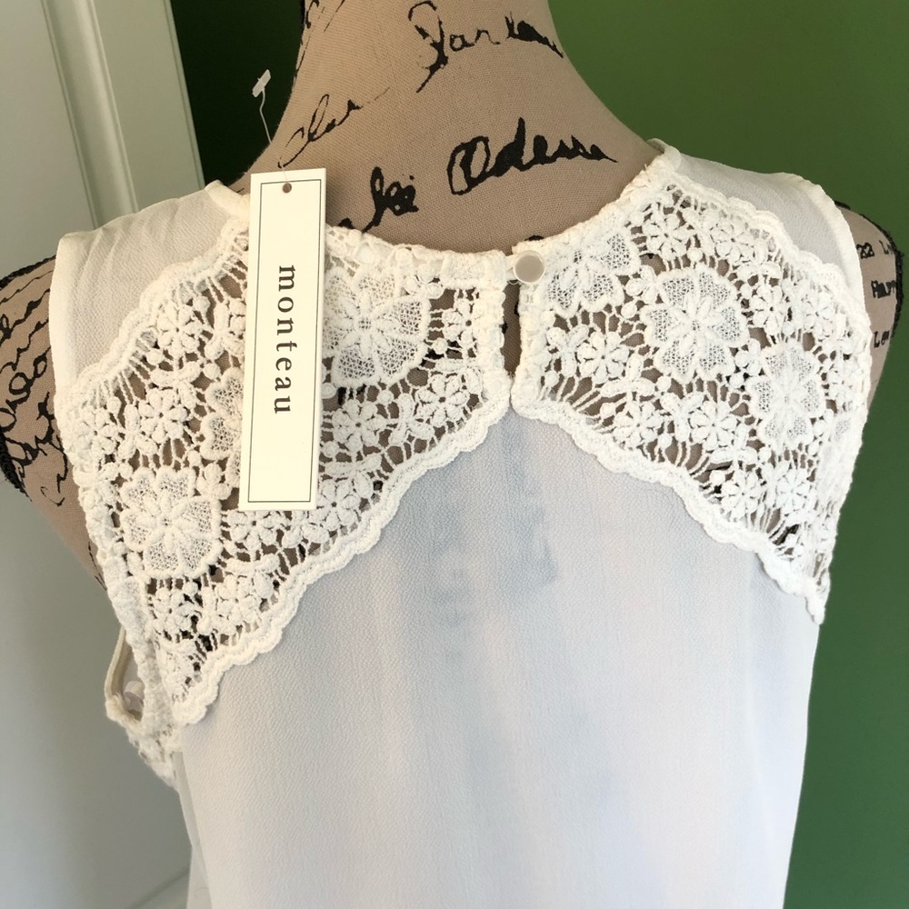 💚Monteau NWT ivory sleeveless top